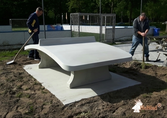 Fuß-Volleyball Tisch aus Beton – Bild 4
